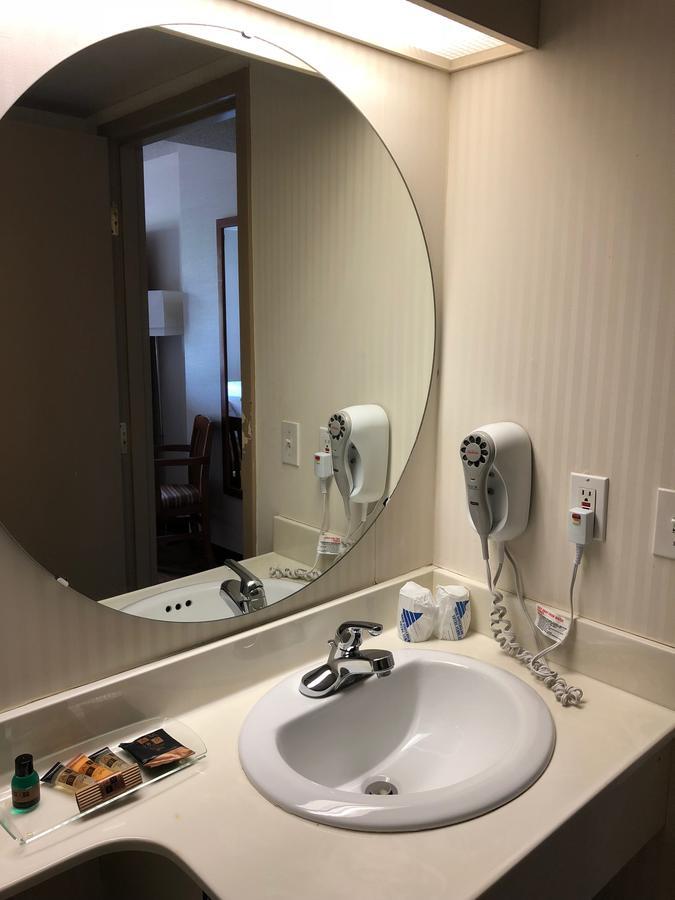 St. & 3* Saint Albert